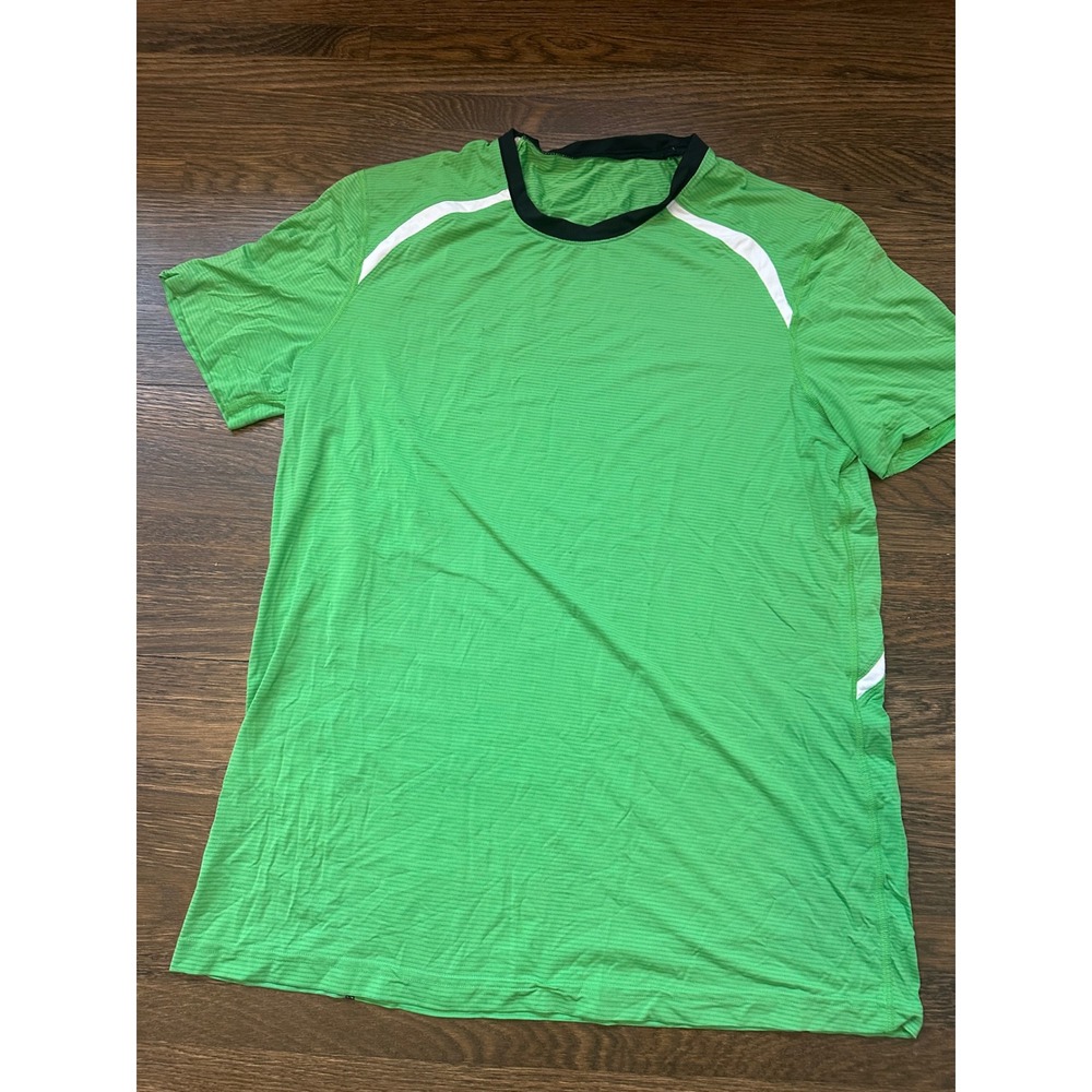 Lululemon Metal Vent Tech Shirt Mens Large Green Short Sleeve Running Training